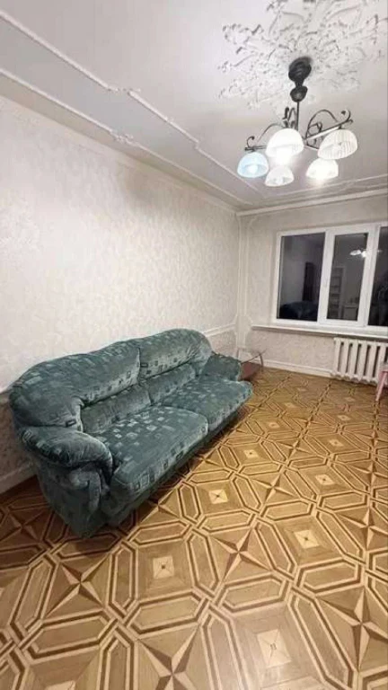 3к 70 м² на Корольова біля ринку Південний, кухня 14 м², єВі
