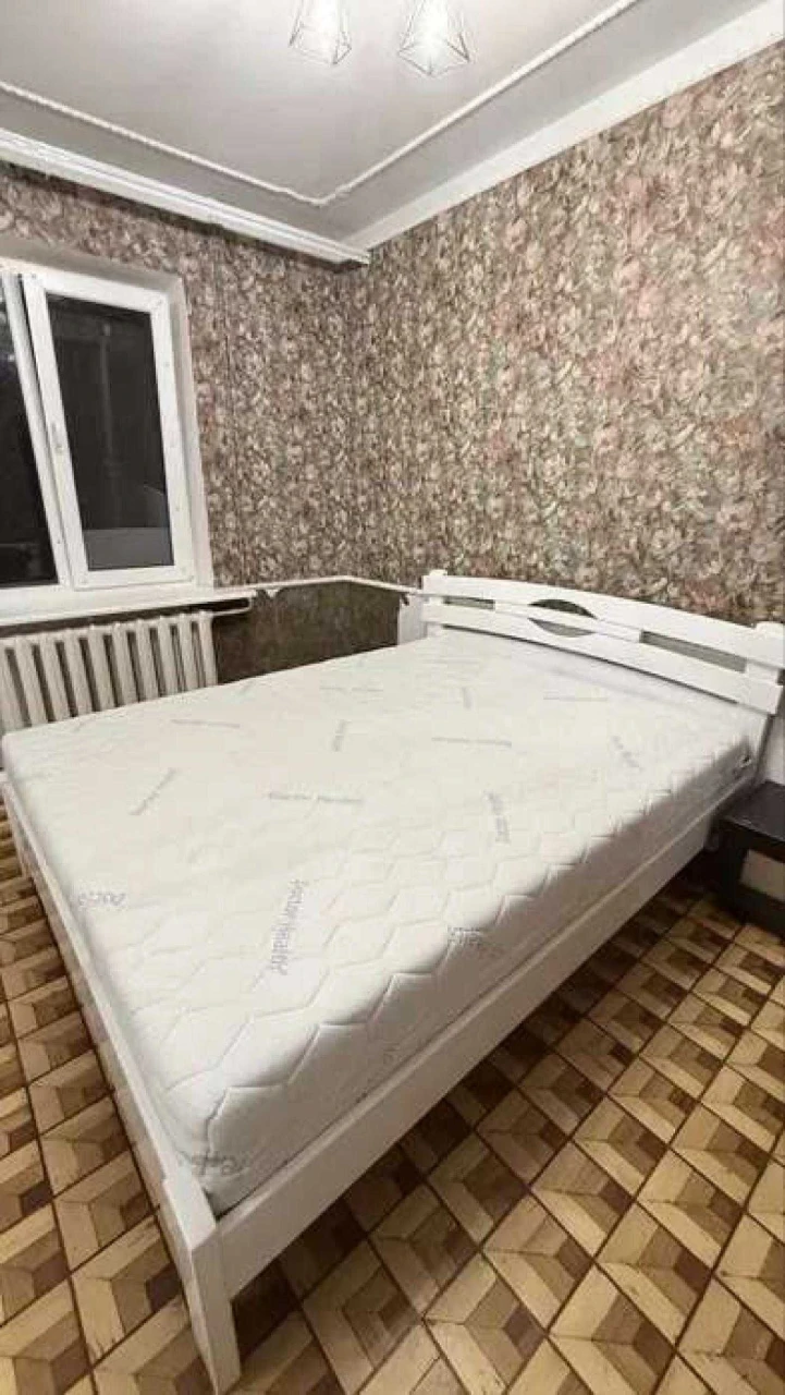 3к 70 м² на Корольова біля ринку Південний, кухня 14 м², єВі
