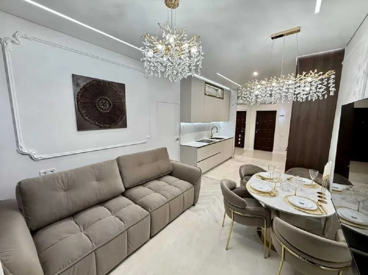 Продам 2 комнатную квартиру, новый дом, жк 63-я Жемчужина, у