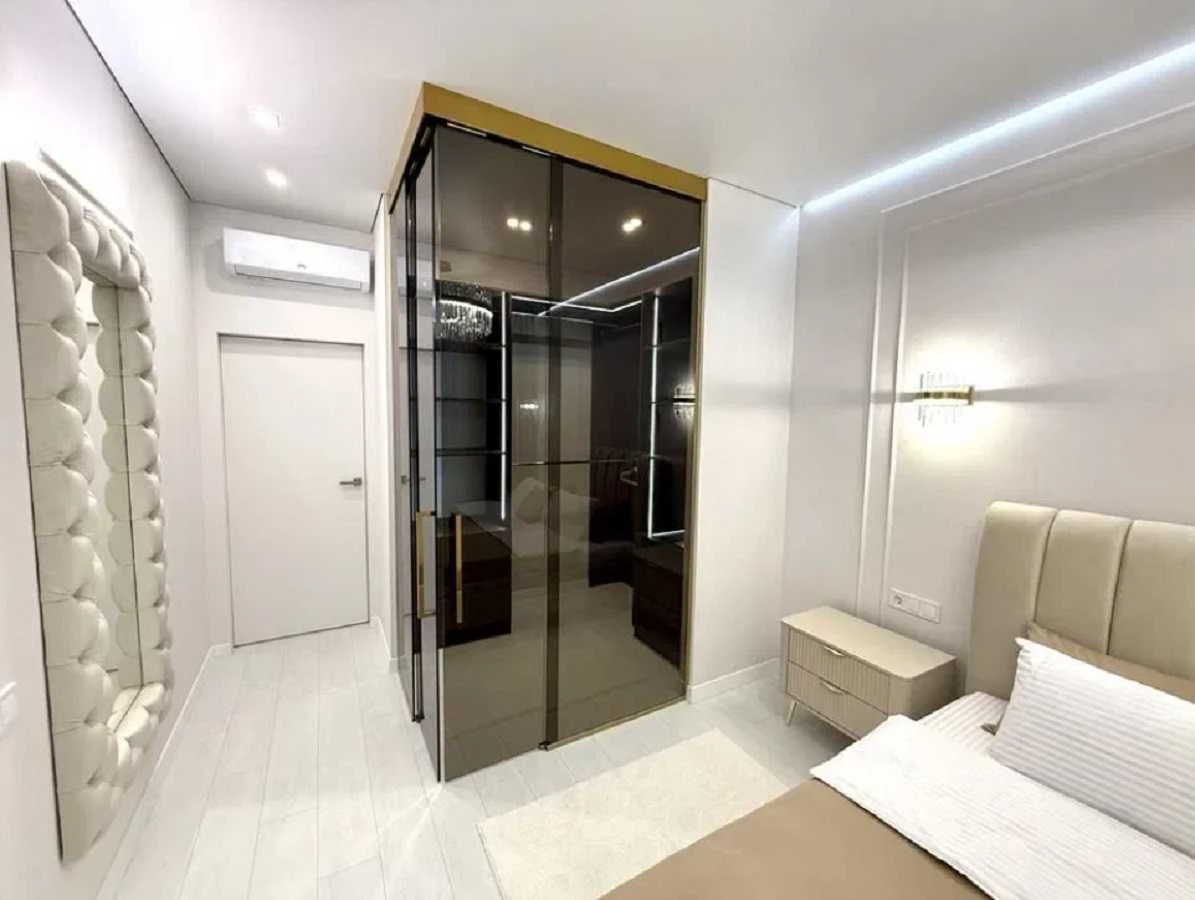 Продам 2 комнатную квартиру, новый дом, жк 63-я Жемчужина, у