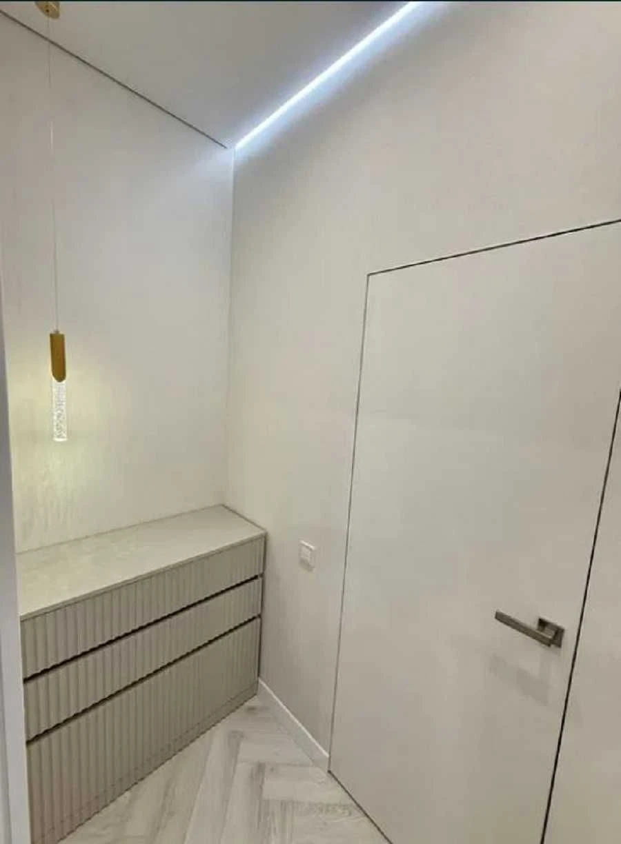 Продам 2 комнатную квартиру, новый дом, жк 63-я Жемчужина, у