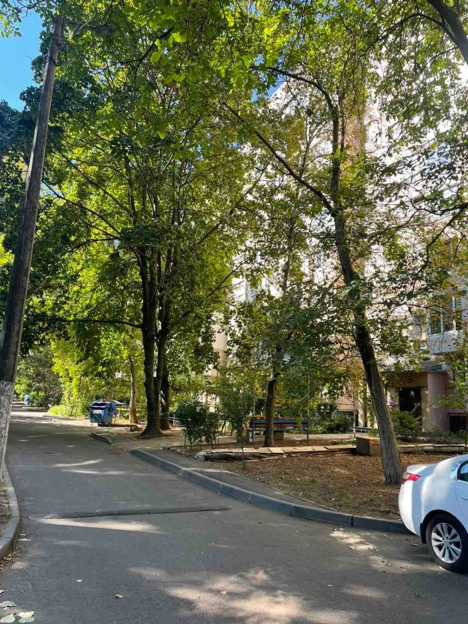 Продам однокімнатну квартиру на вулиці Академіка Вільямса /