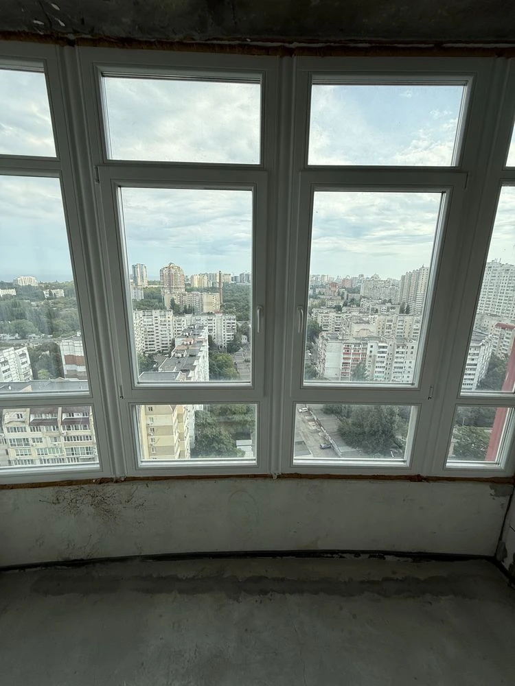 Продажа квартиры в ЖК «4 сезона» — панорамный вид на город и