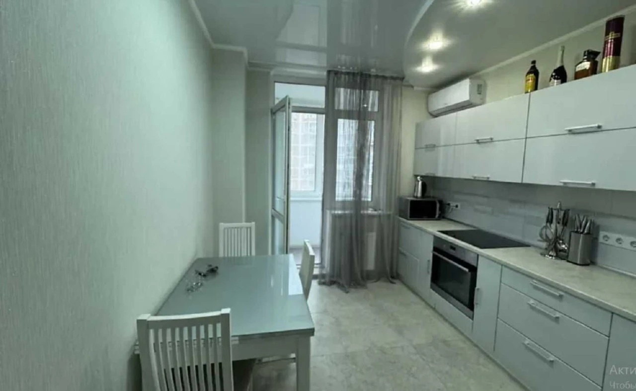 Продам 1 комнатную квартиру, новый дом, жк Романовский, ул.