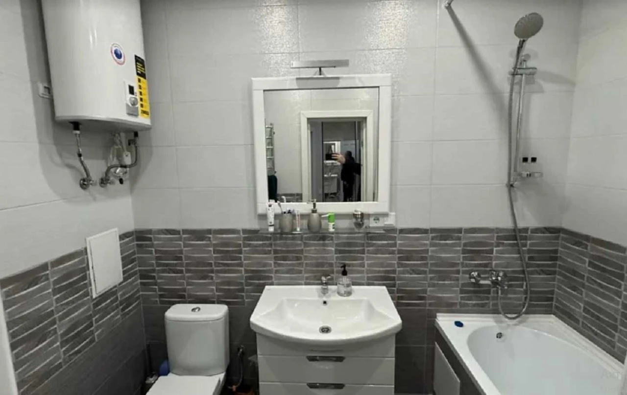 Продам 1 комнатную квартиру, новый дом, жк Романовский, ул.