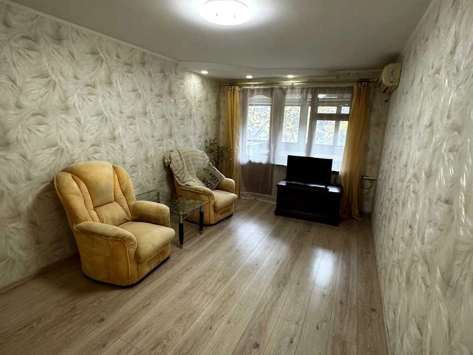 Квартира. Одеса, Небесної Сотні просп.