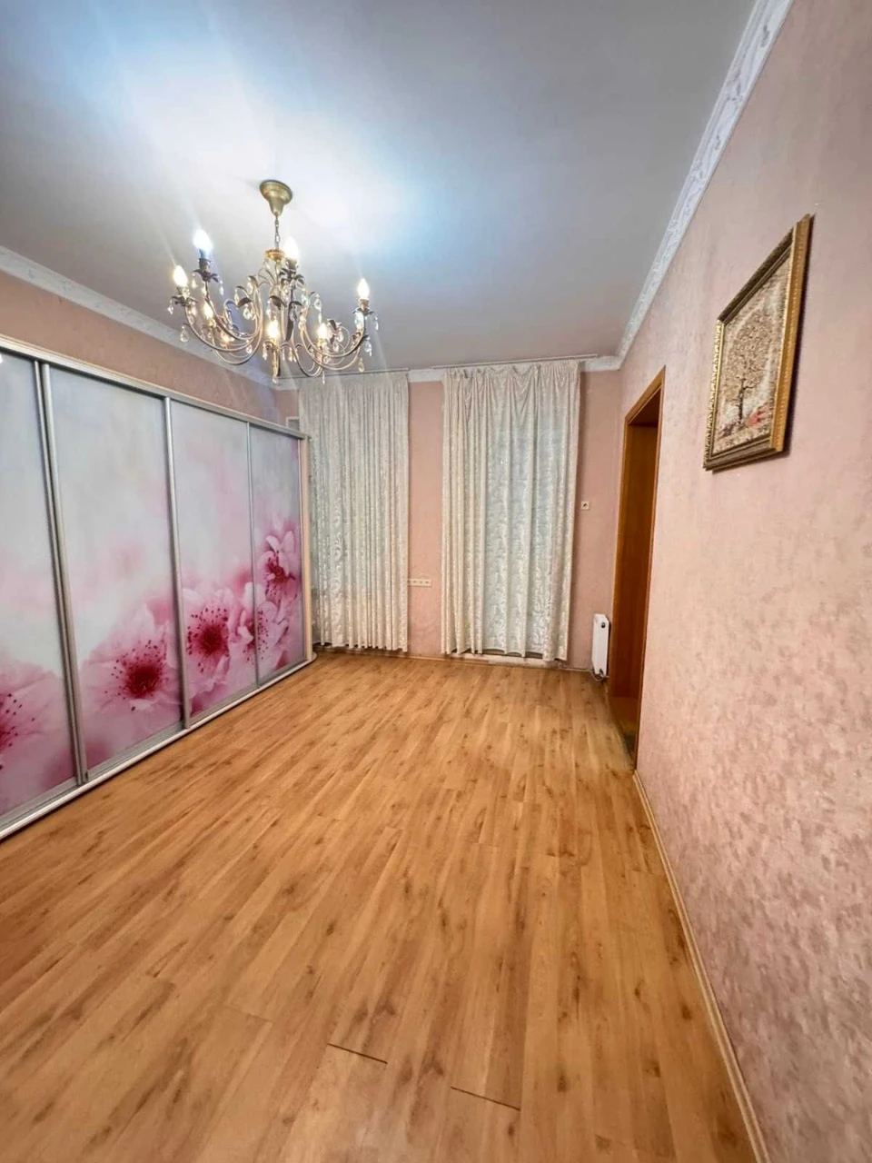Продам4-ком квартиру в Центре
