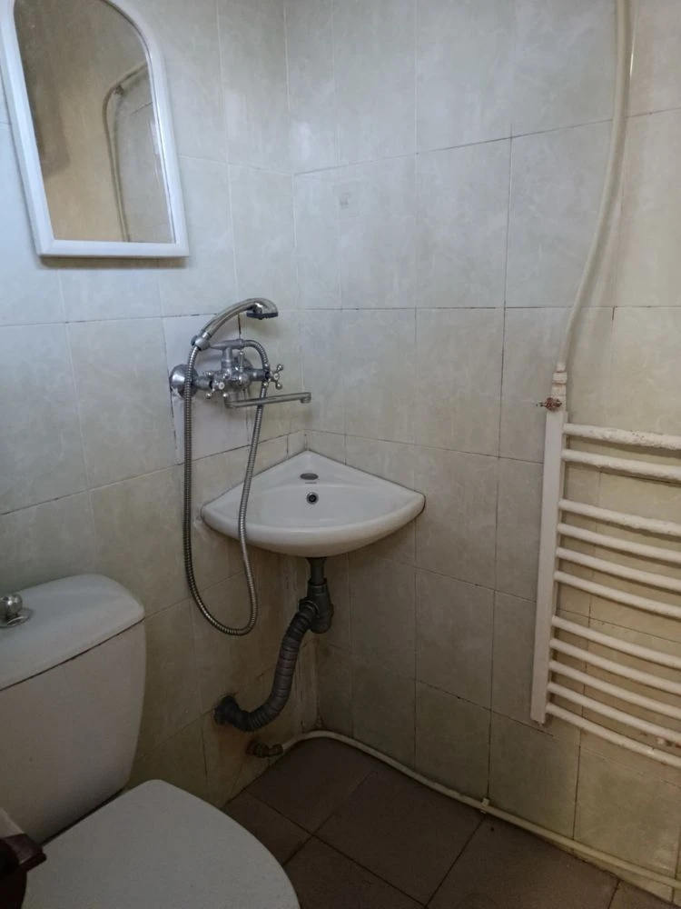 Продам 2ох кімнатну квартиру на Слобідці