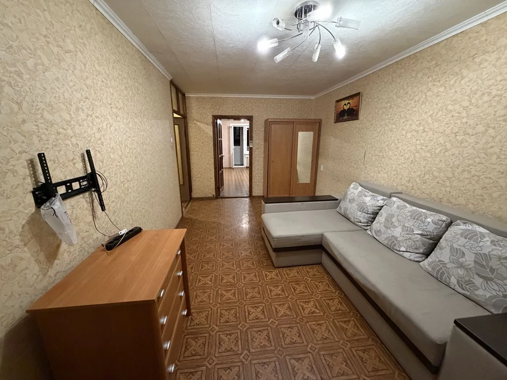Трьох комнатная квартира, 64м 8 этаж Макдональдз Королёва