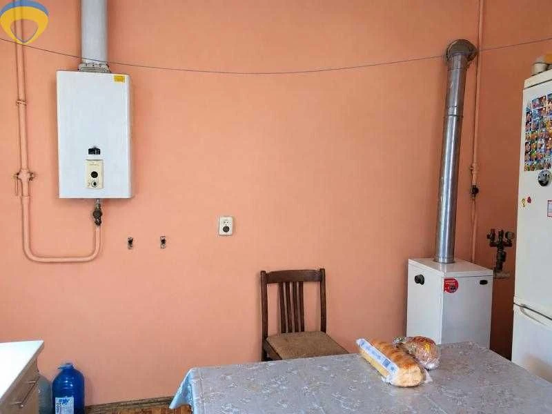 Продам 3-х комн. двухстороннюю квартиру на ул. Заславского в