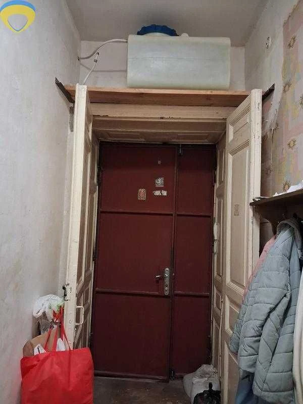 Продам 3-х комн. двухстороннюю квартиру на ул. Заславского в