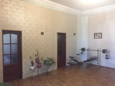 ЕКСКЛЮЗИВ у серці Одеси! Дворівнева 8-к квартира біля Дериба