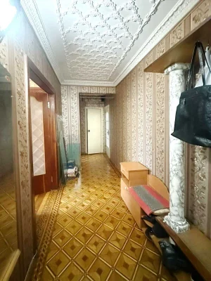 3- комнатная квартира в Центре Таирова Хороший этаж   Отличн