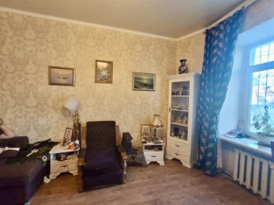 Продам 3 - ком квартиру Новий Ринок