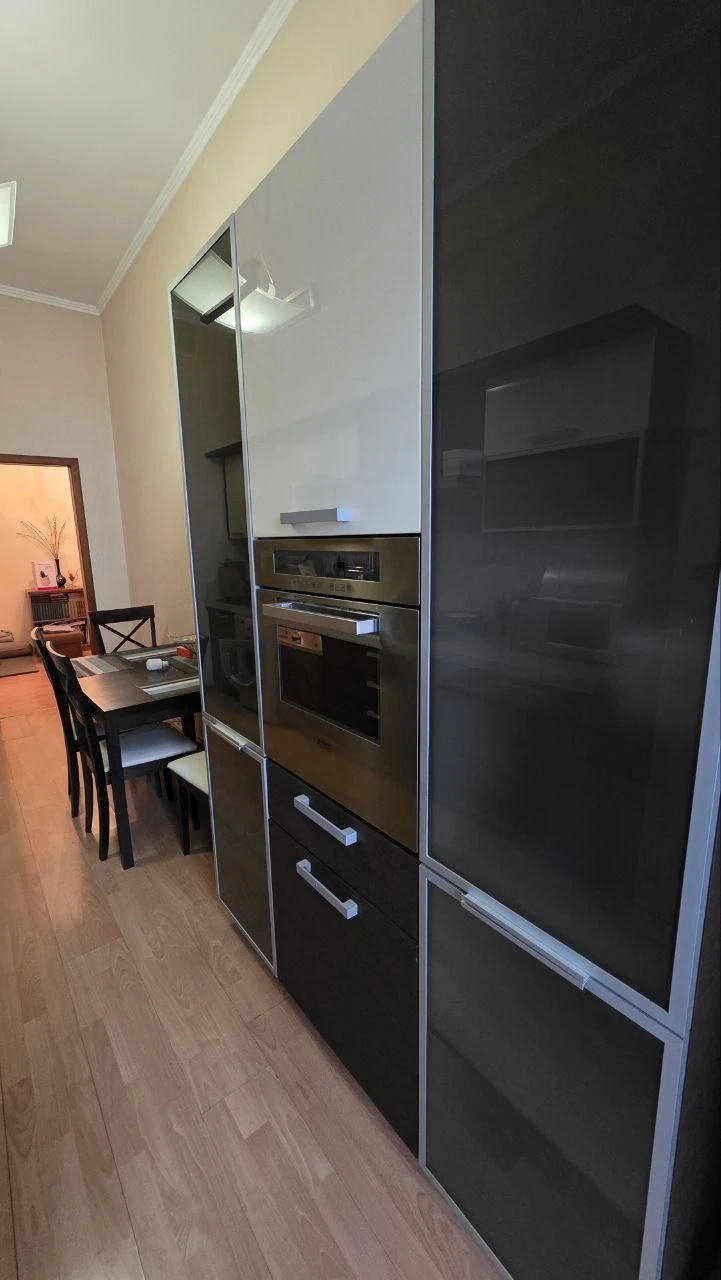 Продам 3 кім. квартиру сталінка вул.Бреуса, Черемушки (347-3