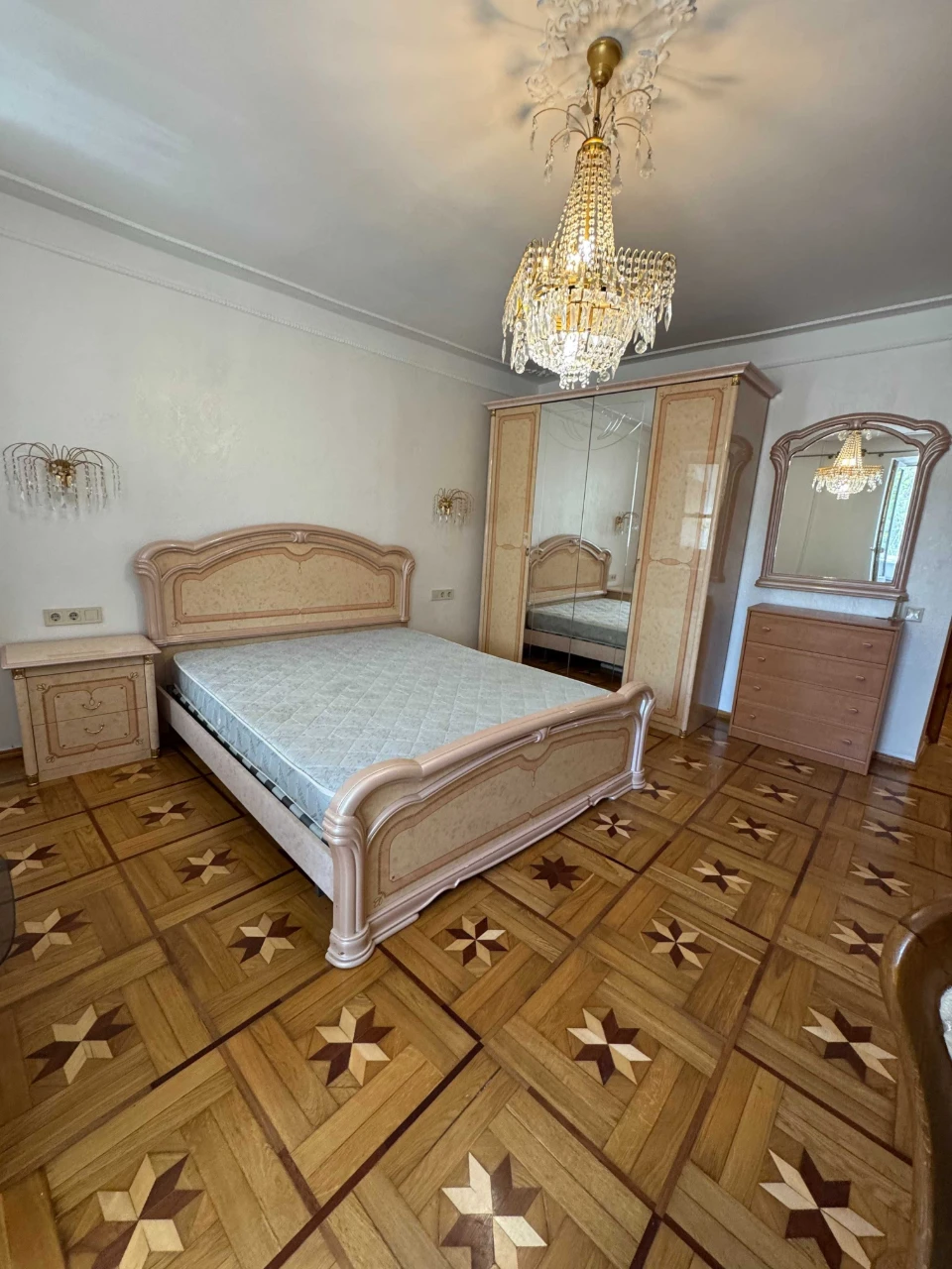 Продам 3-кімнатну квартиру на Молдаванці | Цегляний спецпроє