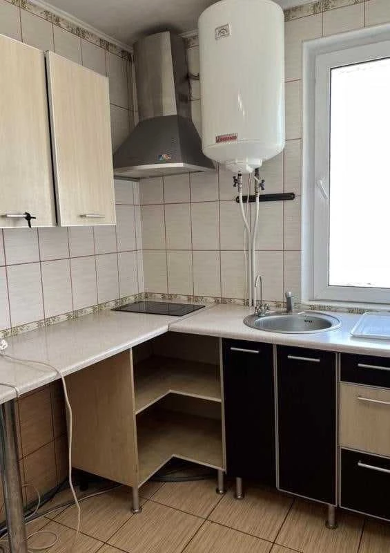 Продаж 4-кімнатної квартири на Молдаванці, вул. Дальницька,