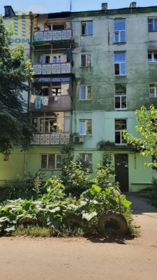 Продам Черемушки 2 комн ул. Космонавтов! Под ремонт. Срочно!