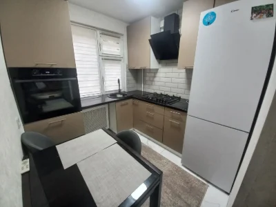 Продам Небесной Сотни /Левитена 2х комнатную квартиру