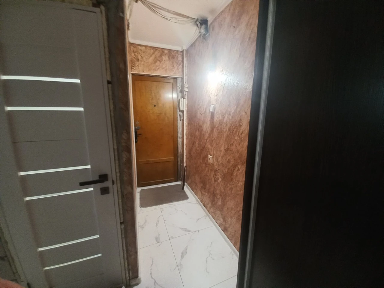 Продам Небесной Сотни /Левитена 2х комнатную квартиру