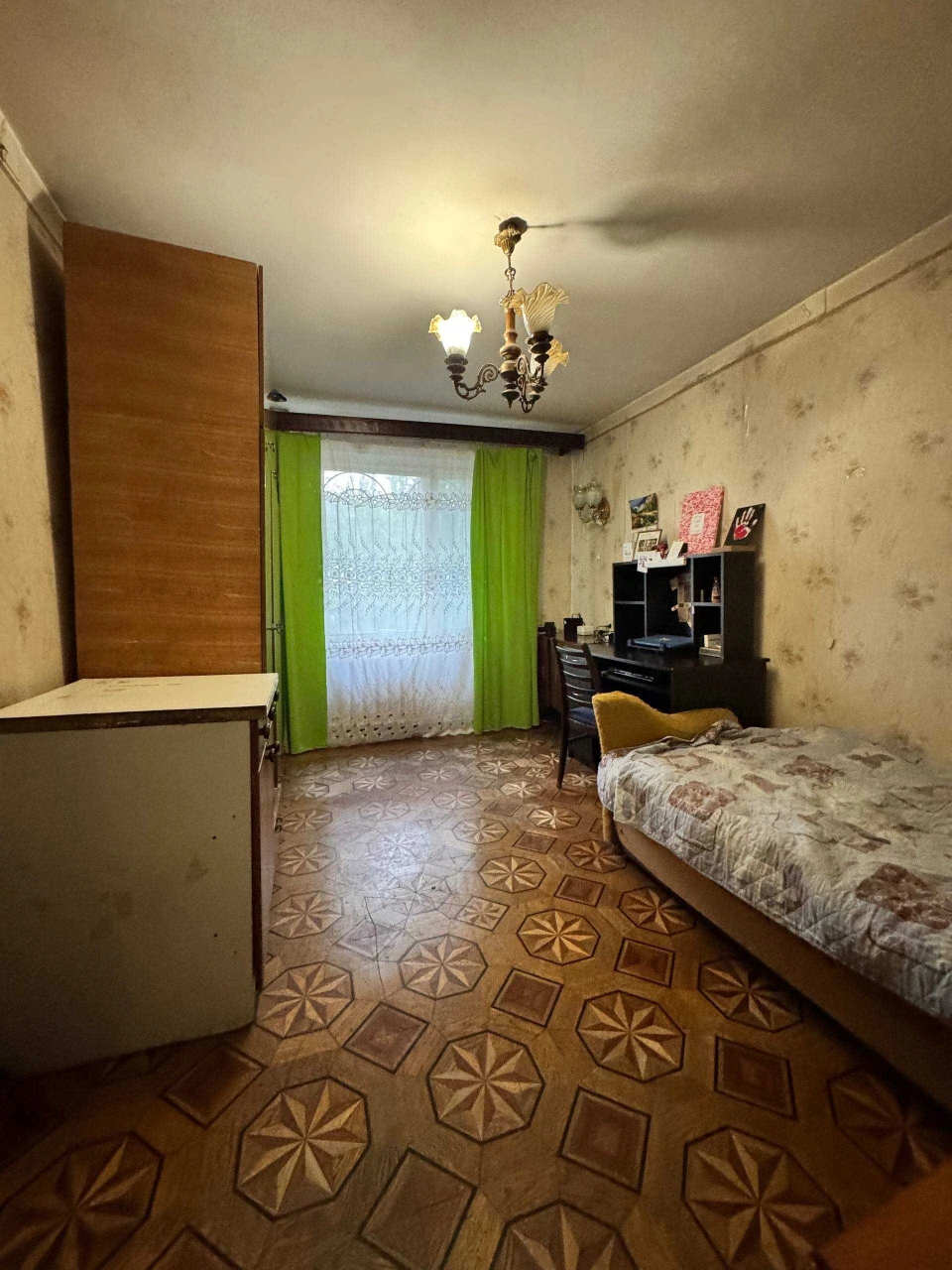Продам 3-комн. квартиру на ул. Днепропетровская Дорога/ Паус