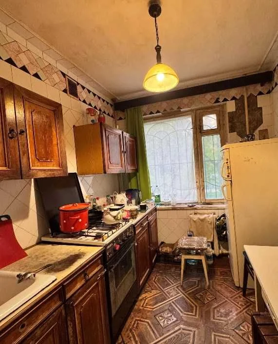 Продам 3-комн. квартиру на ул. Днепропетровская Дорога/ Паус