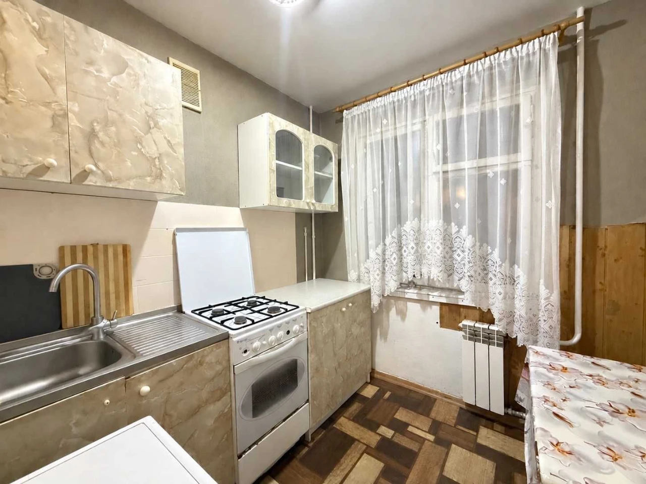 ТОРГ \ ЧЕРЕМУШКИ 3 комн квартира 61 м\2