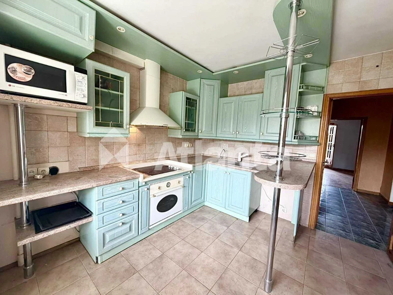 В продаже 4-комнатная  квартира с 3-мя санузлами  110 м² на