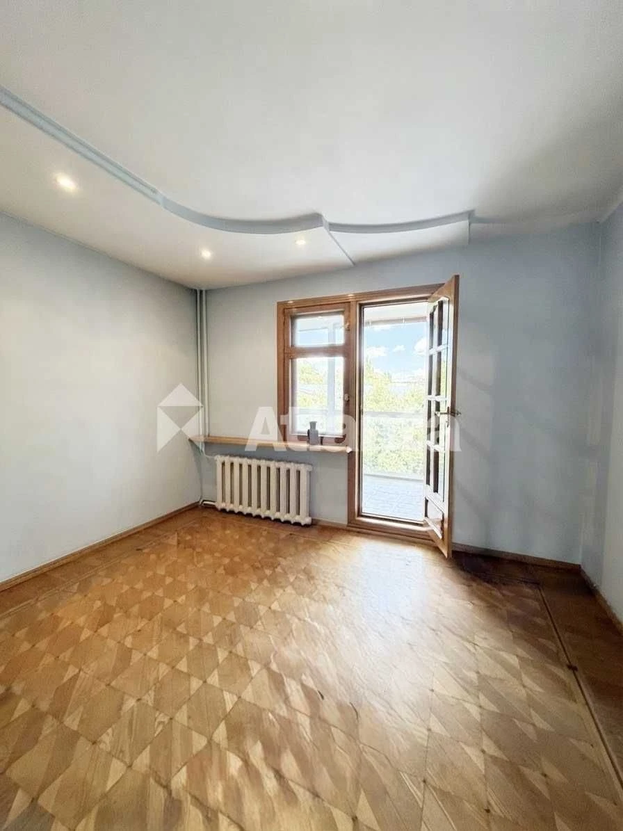 В продаже 4-комнатная  квартира с 3-мя санузлами  110 м² на