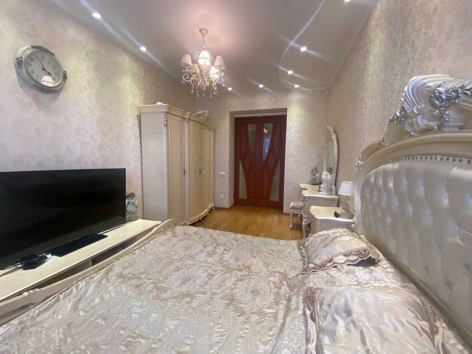 2-storey house for sale on Adm. Lazareva St.