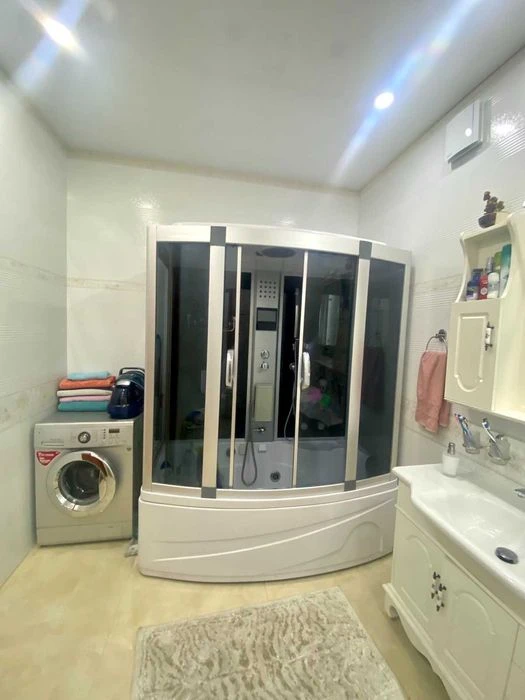 2-storey house for sale on Adm. Lazareva St.