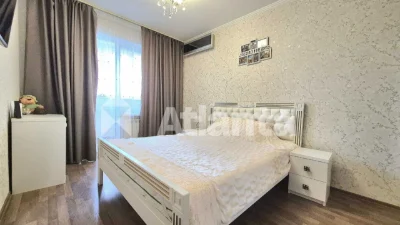 4-кімнатна квартира 85 м², шикарний ремонт, укомплектована.
