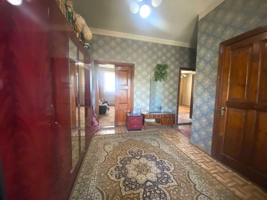 2-storey house for sale on Adm. Lazareva St.