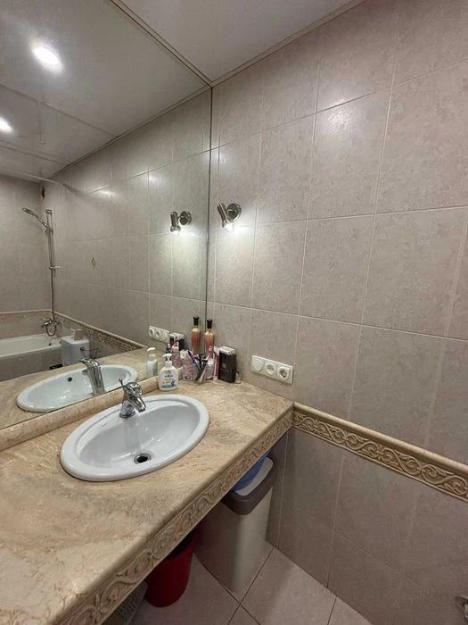 Продам 2 ком.квартиру на ул.Писаржевского/Нагорка/