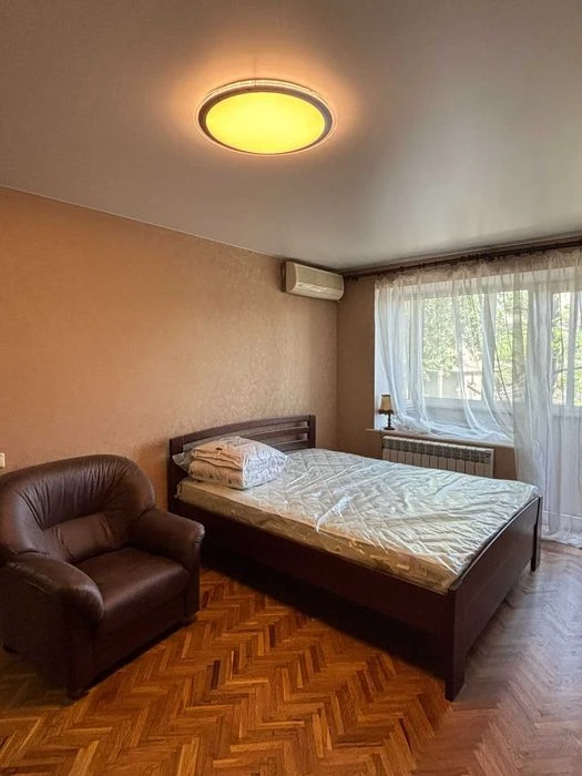 Продам 2 ком.квартиру на ул.Писаржевского/Нагорка/