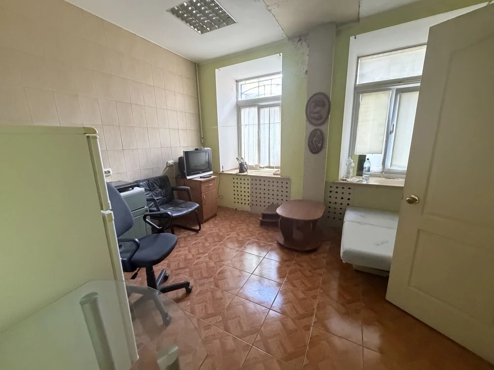 Продам самостоятельную квартиру в Одессе