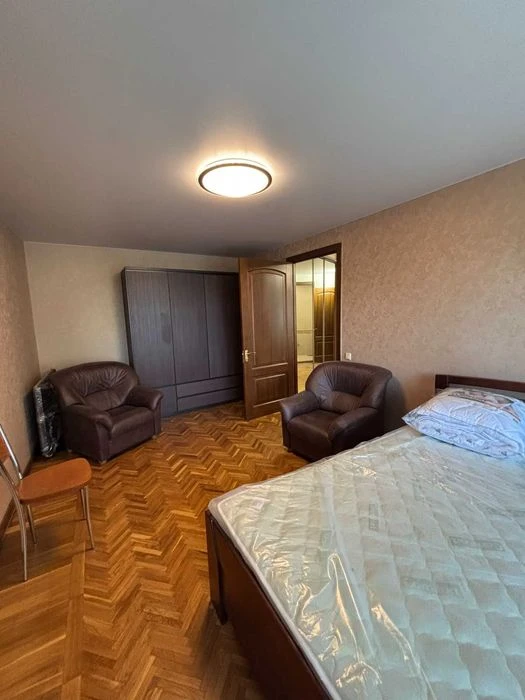 Продам 2 ком.квартиру на ул.Писаржевского/Нагорка/