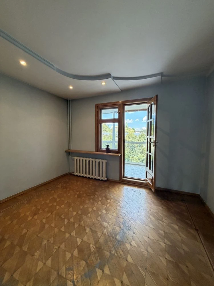 В продаже 4-х комнатная на Черемушках
