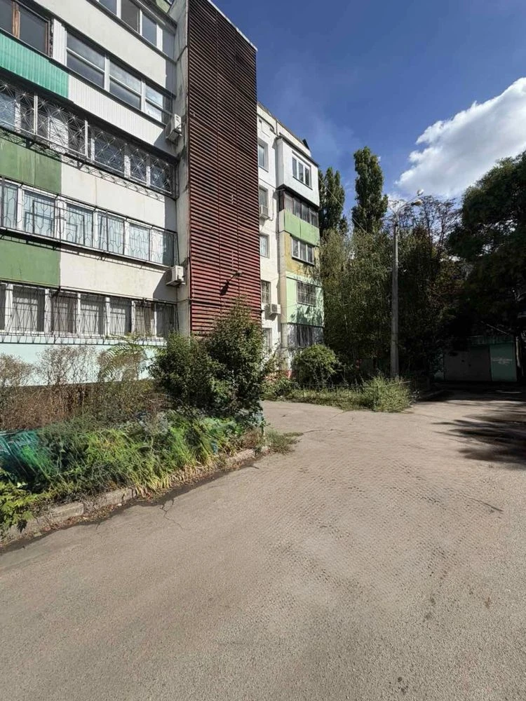 В продаже 4-х комнатная на Черемушках