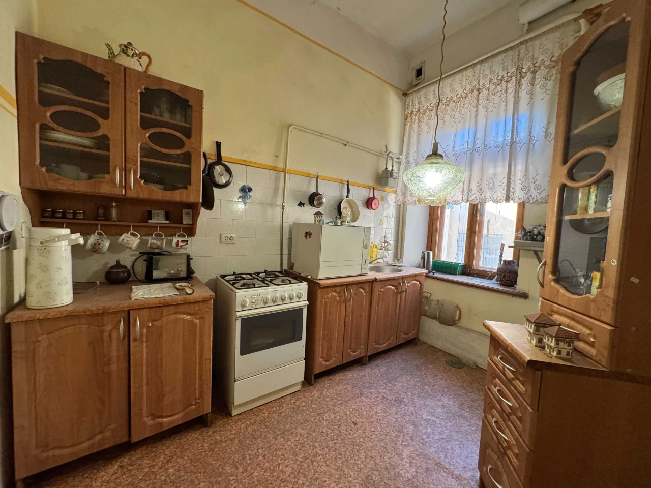 Продам 3к. квартиру - Центр міста - вул. Базарна/Італійська/