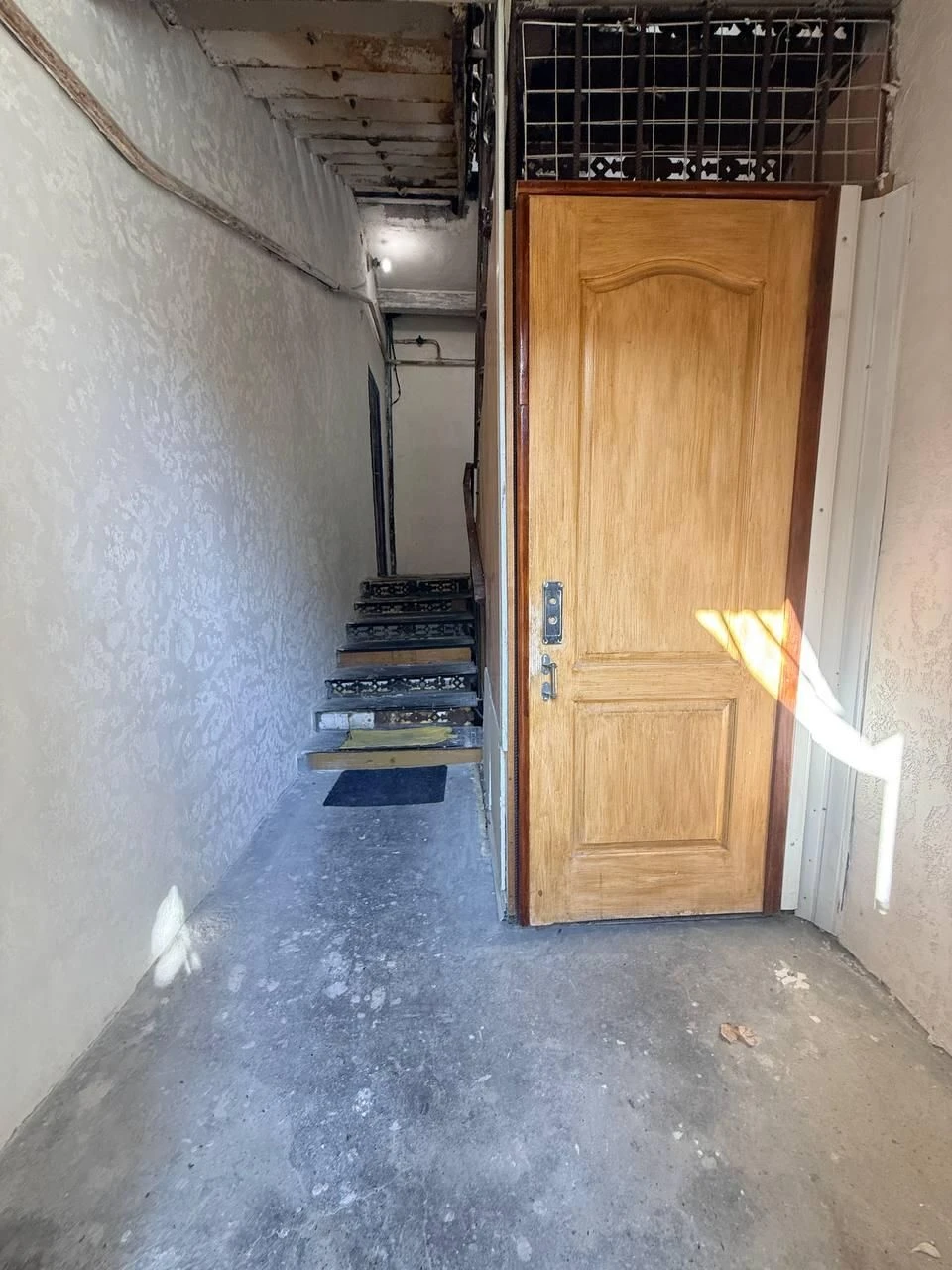 Продам 2 кімнатну квартиру на Болгарській. (3-346-330)