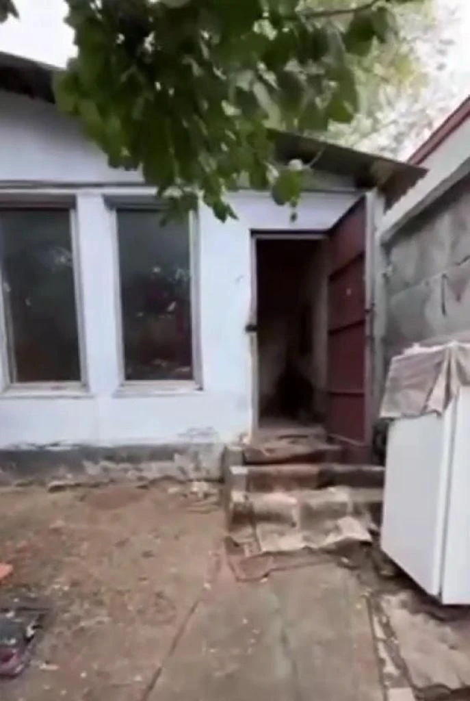 Продається квартира на землі на Молдаванці. Під ремонт. (372