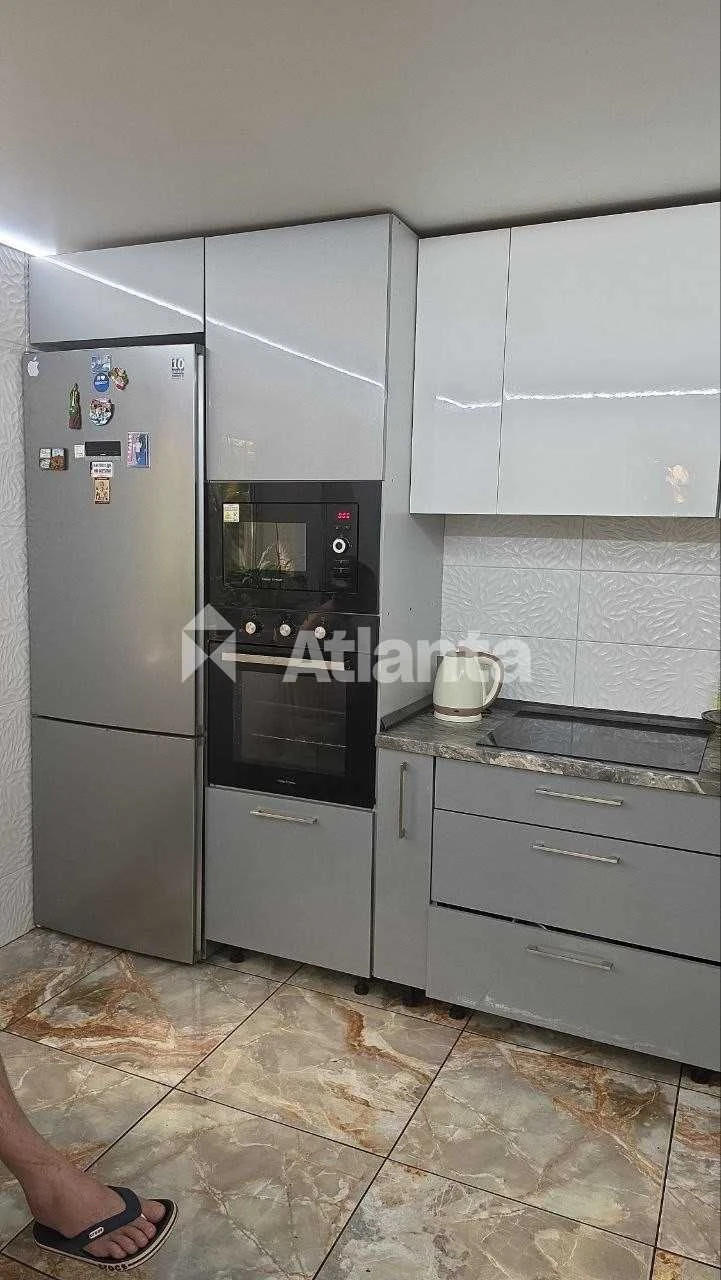 1-кімнатна квартира 62 м² дворівнева квартира з капремонтом.
