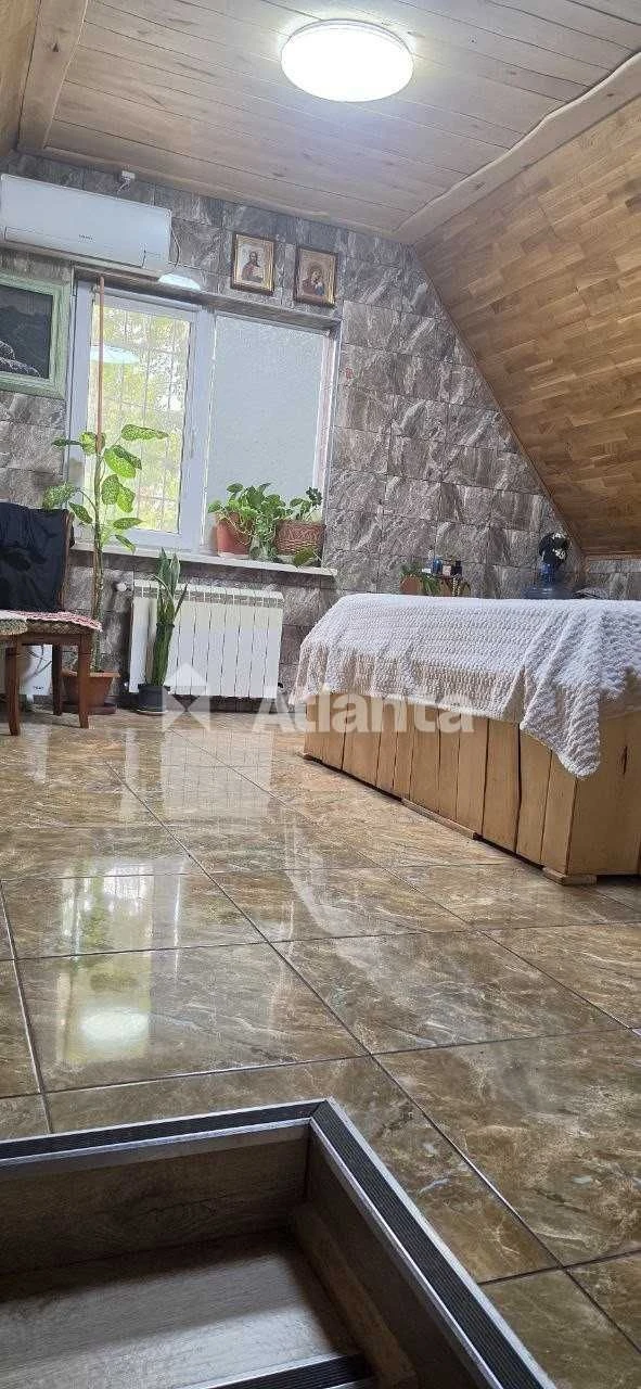 1-кімнатна квартира 62 м² дворівнева квартира з капремонтом.