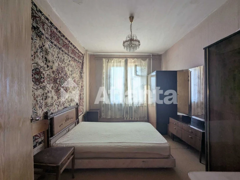 2-кімнатна квартира 51.1 м² . Бувалкіна. Житловий Стан.