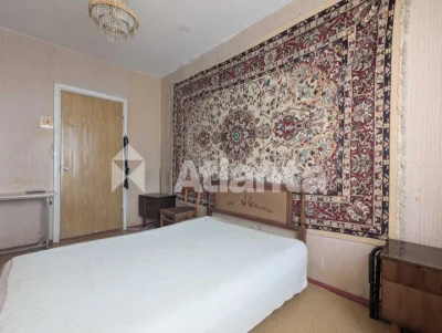 2-кімнатна квартира 51.1 м² . Бувалкіна. Житловий Стан.