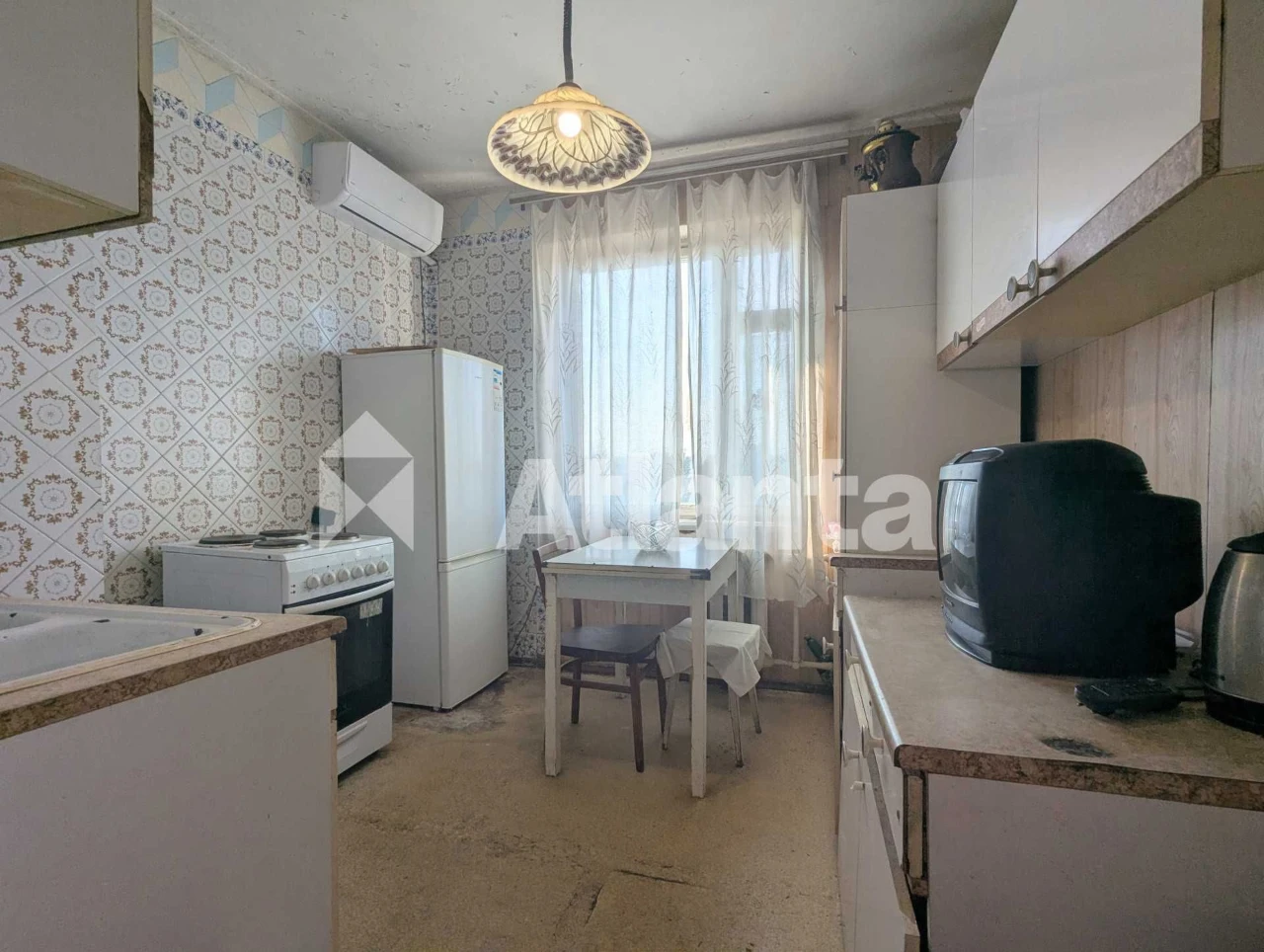2-кімнатна квартира 51.1 м² . Бувалкіна. Житловий Стан.