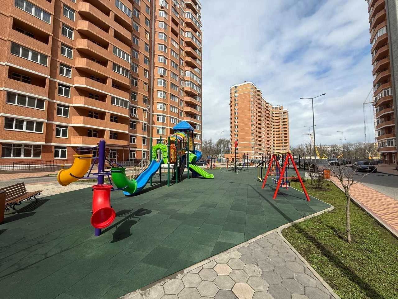 Продам квартиру у новому ЖК Реал парк на вул. Овідіополька д
