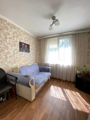 Продам 3х кімн. квартиру з підвалом і палісадником на Черему
