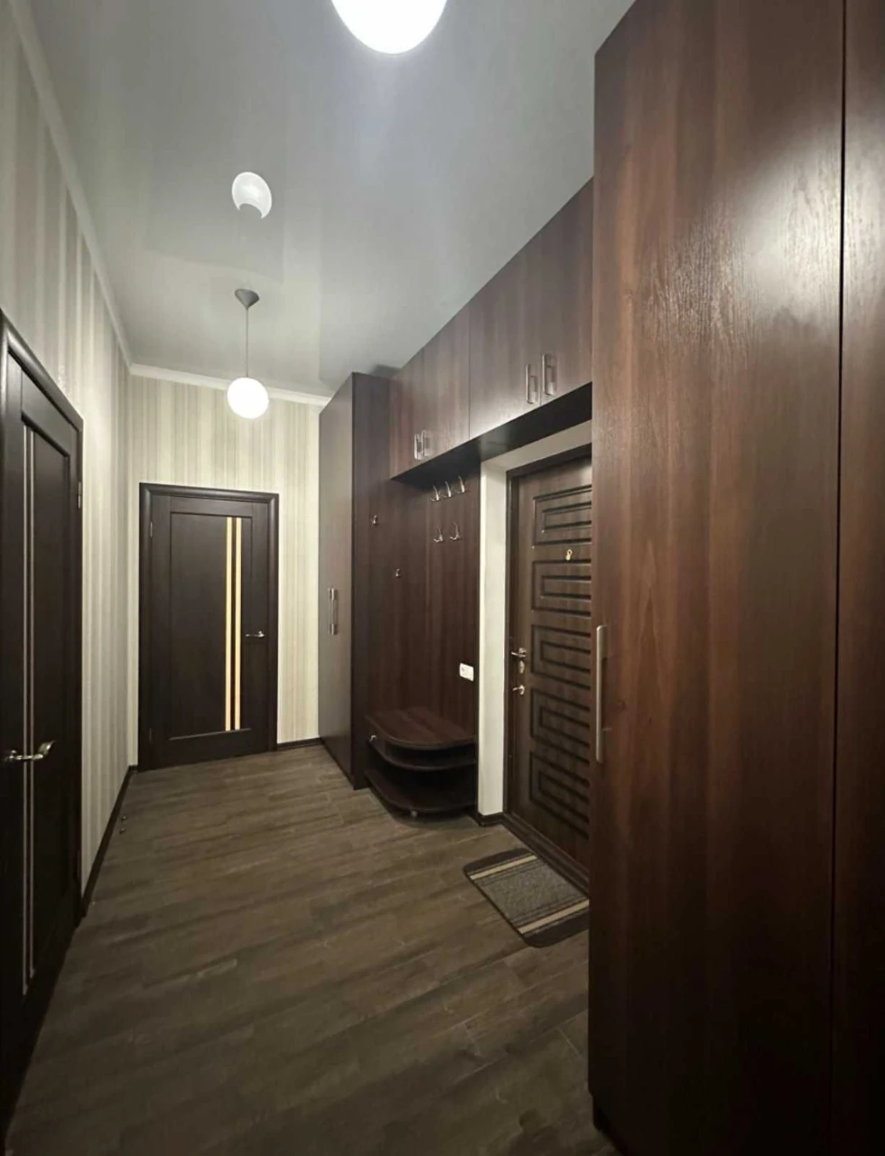 Продам 2-х комнатную в новом ЖК